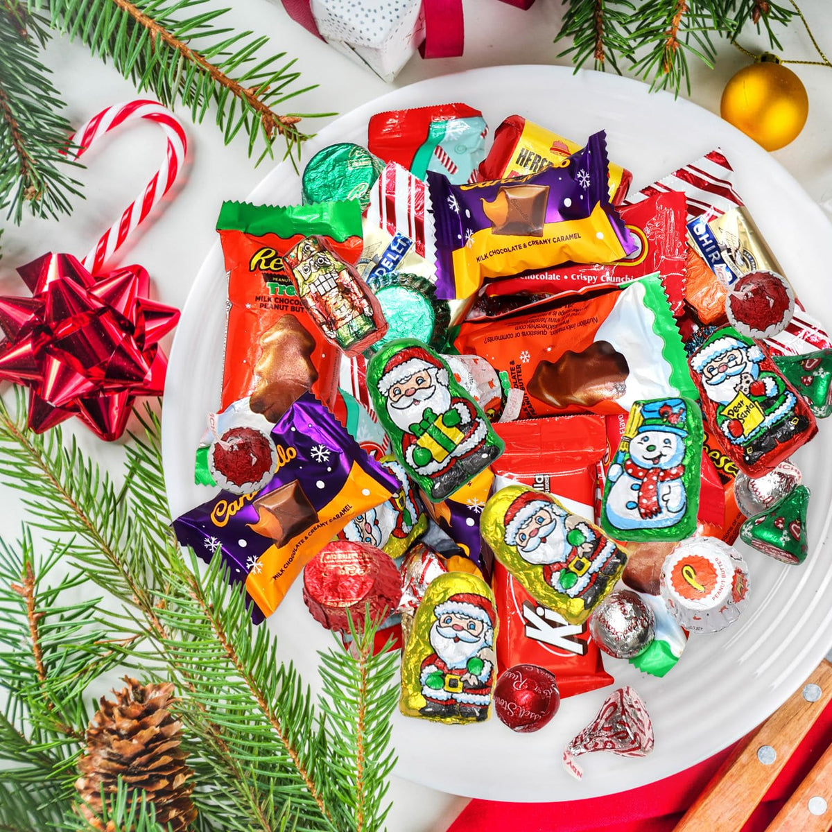 Bulk Christmas Candy Chocolate Variety Mix 4 LB - Individually Wrapped Assorted Holiday Themed Chocolates Assortment for Classroom Candies, Bowls, Parties, Stockings & Gift Bags