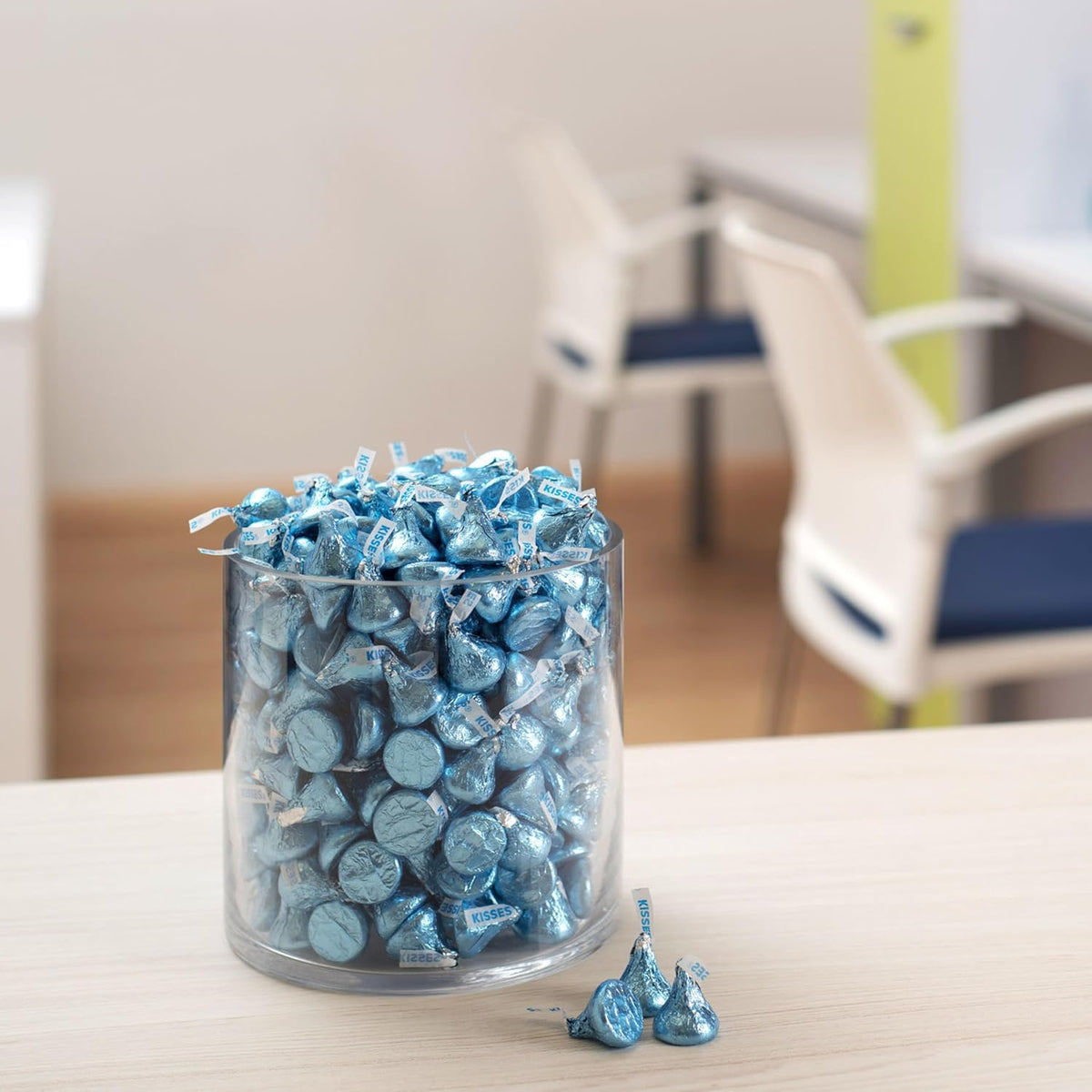 HERSHEY'S KISSES Milk Chocolate Candy Bulk Bag, Blue Foils, 60 Oz