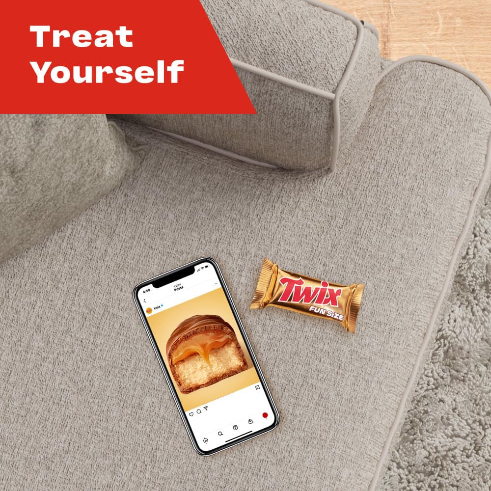 TWIX Fun Size Caramel Chocolate Cookie Candy Bar Bulk Pack, 2.65 Oz
