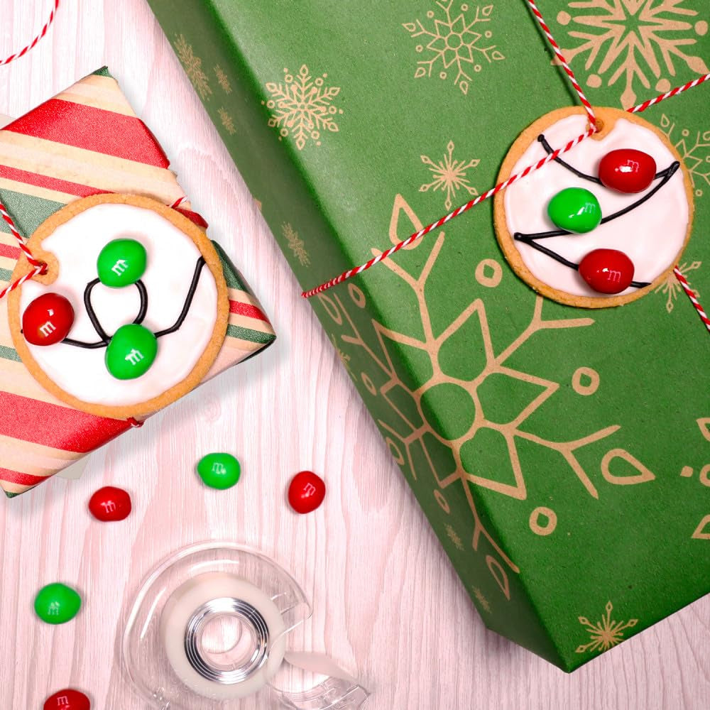 M&M'S Milk Chocolate Red & Green Christmas Candy Bulk Assortment, Bulk Christmas Candy 38 Oz Resealable Bag