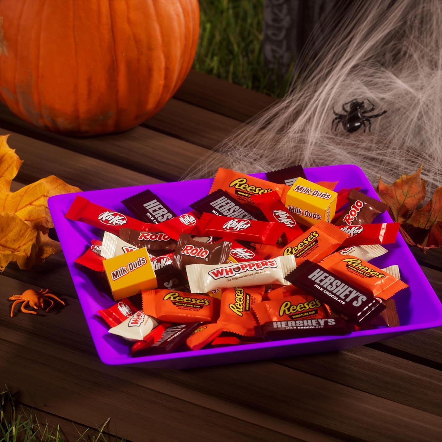 Hershey's Assorted Chocolate Halloween Candy Bulk Variety Pack, 35.93 Oz